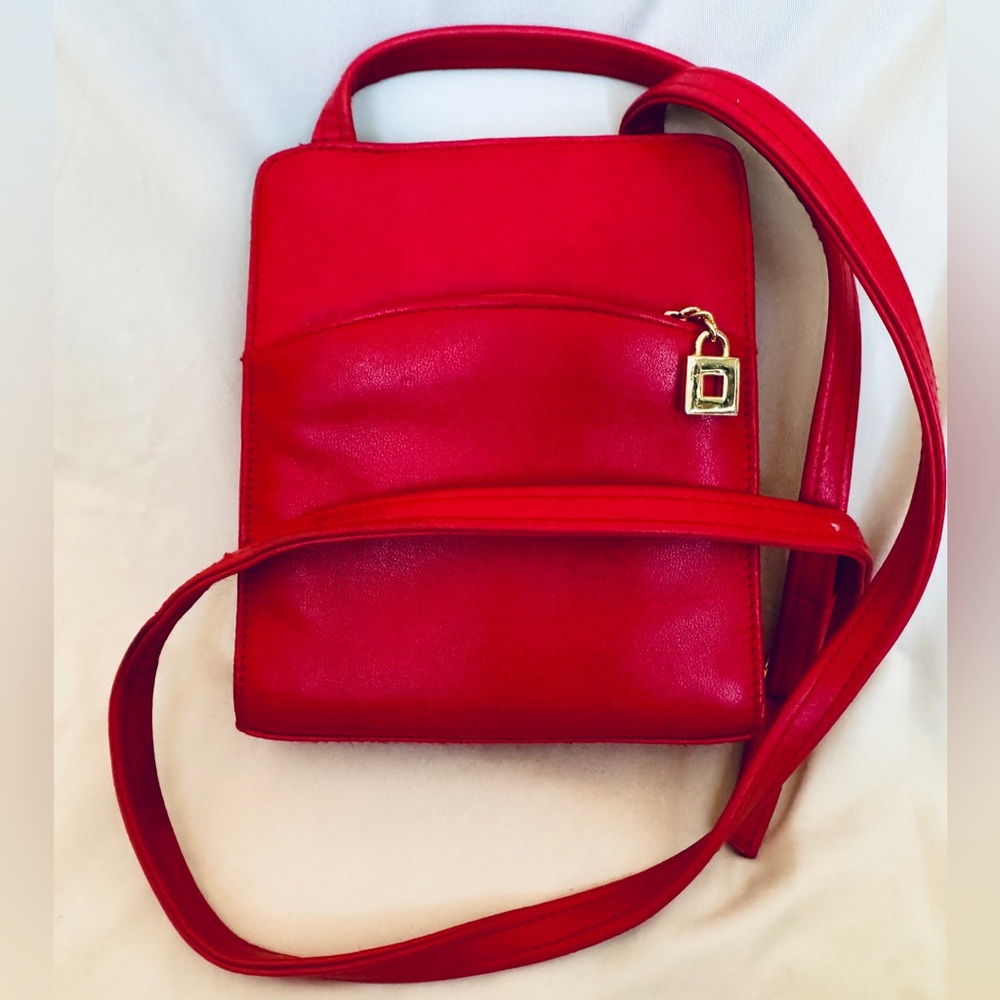 Vintage Red Leather Diamicci Crossbody Bag